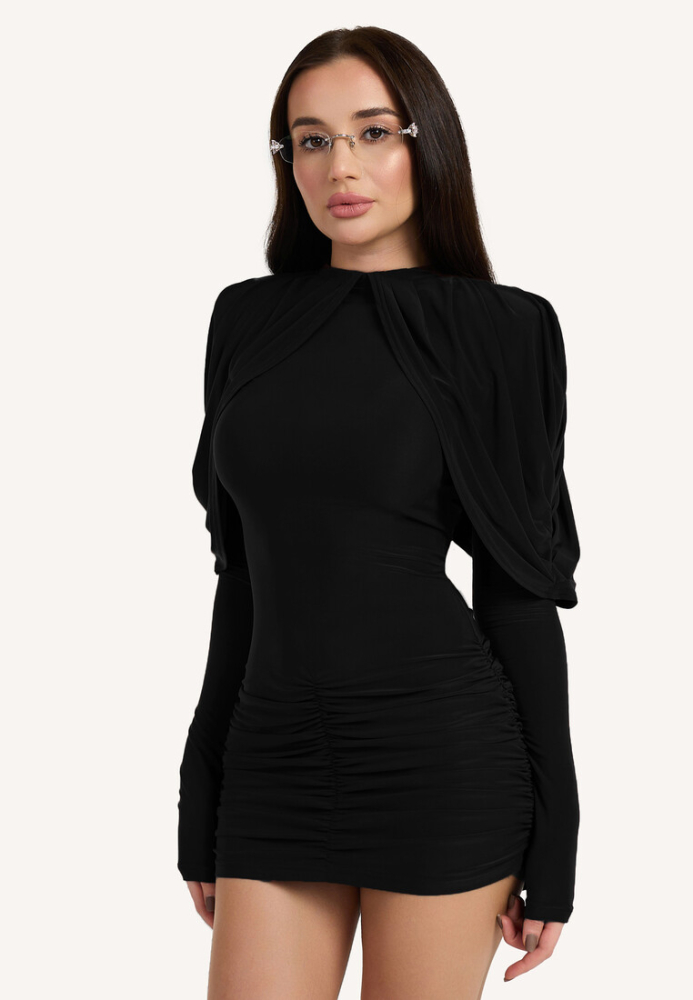 Платье мини с акцентными плечами черное ALÁBEL